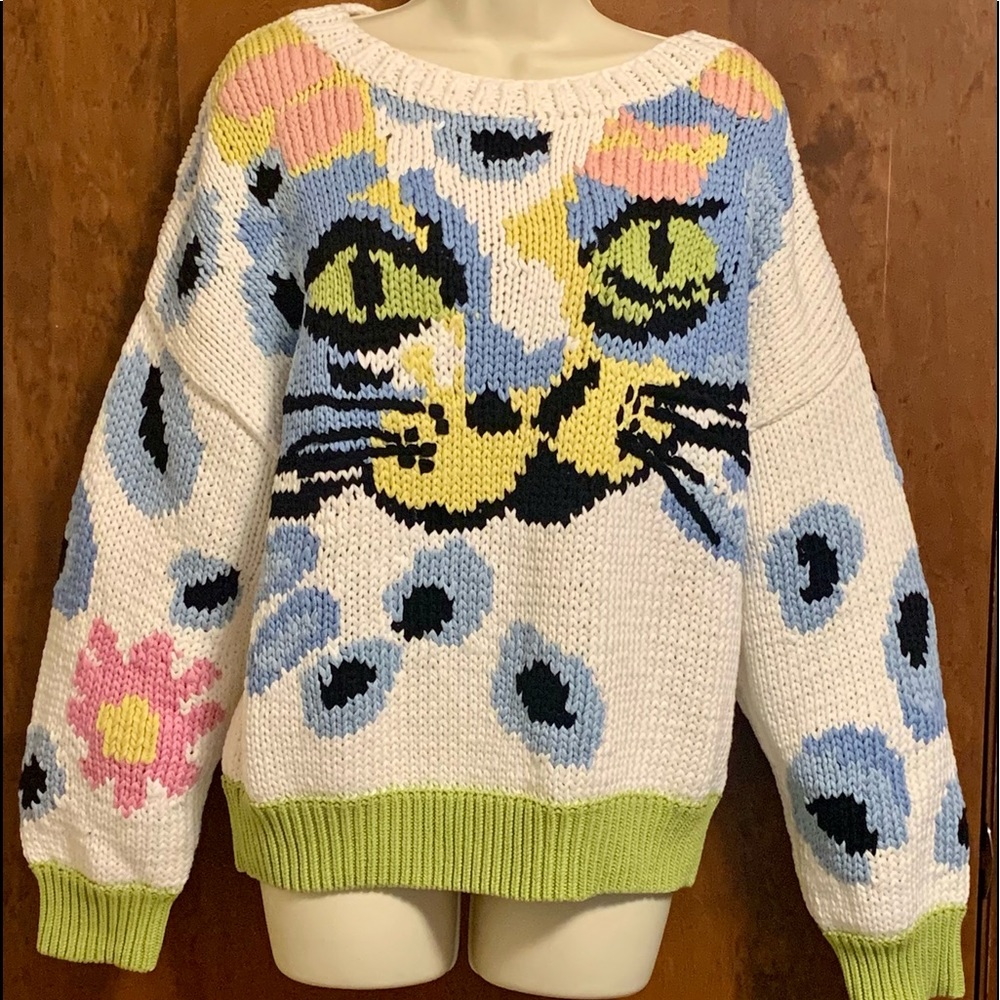 ESCADA HANDKNIT CAT FACE SWEATER NWT - SIZE LARGE